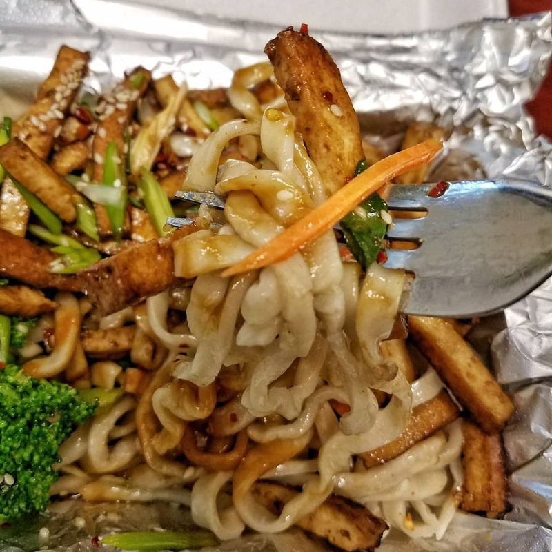 Illustration for article titled I don't always go out to lunch from work, but when I do, the legit Chinese joint by my office is one of my go-tos
